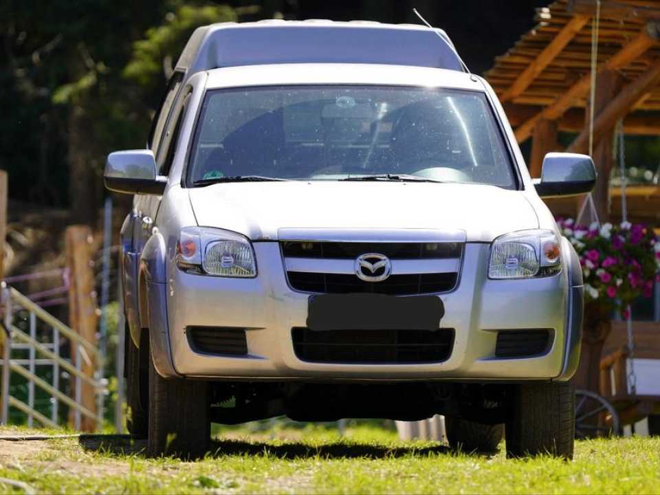 Mazda BT 50 PICKUP OFFROAD RANGER B2500 JAGD 4x4 OVERLAND пробіг: 26900 рік: Dezember 2007 Diesel потужність:143 PS ціна: 5499