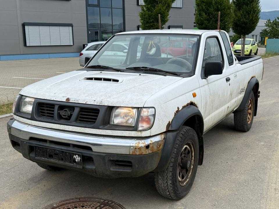 Nissan PickUp TD пробіг: 216000 рік: Januar 2001 Diesel потужність:133 PS коробка: Manuell ціна: 2450