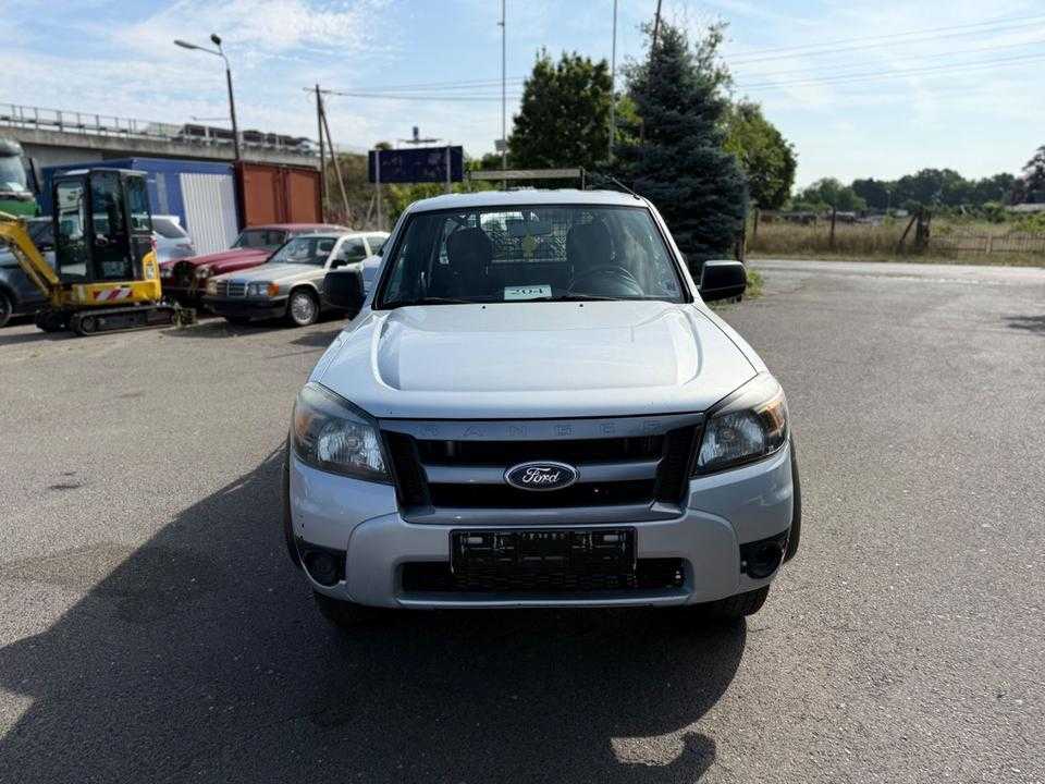 Ford Ranger XL Doppelkabine 4X4 пробіг: 219301 рік: März 2010 Diesel потужність:143 PS коробка: Manuell ціна: 5900