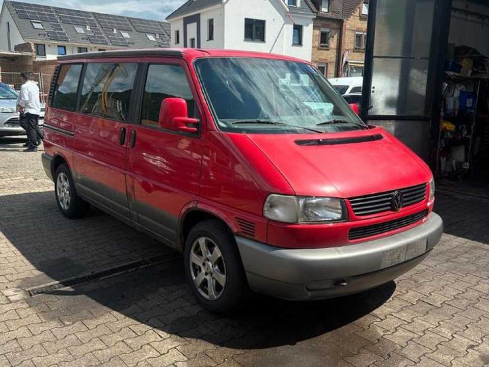 Volkswagen T4 Multivan 2.5TDI Allstar пробіг: 474000 рік: März 1997 Diesel ціна: 2800