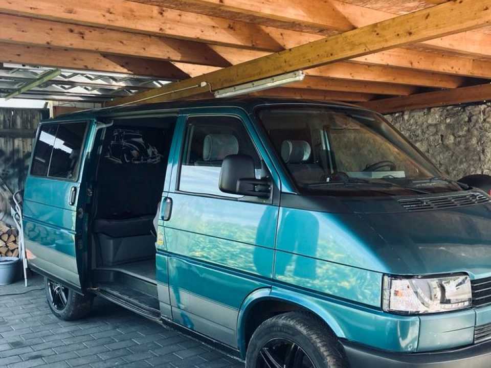 VW t4 Multivan пробіг: 450000 рік: Oktober 1994 Diesel потужність:77 PS коробка: Manuell ціна: 2800