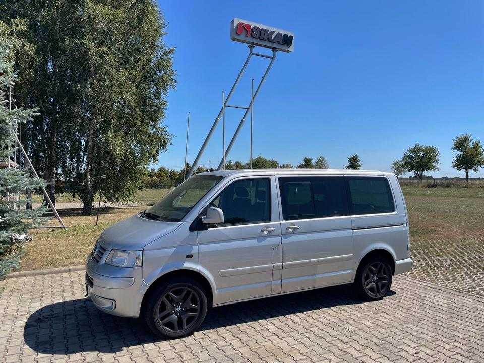 Volkswagen T5 Multivan 2.5 TDI 2x Schiebetür Klima AHK рік: September 2003 Diesel потужність:174 PS коробка: Manuell ціна: 2990